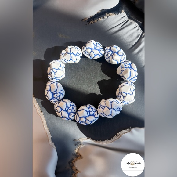 Stone Bracelet - Picture 1 of 3